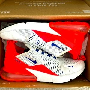 Nike AirMax 270 Women’s 9 gently used shoes.